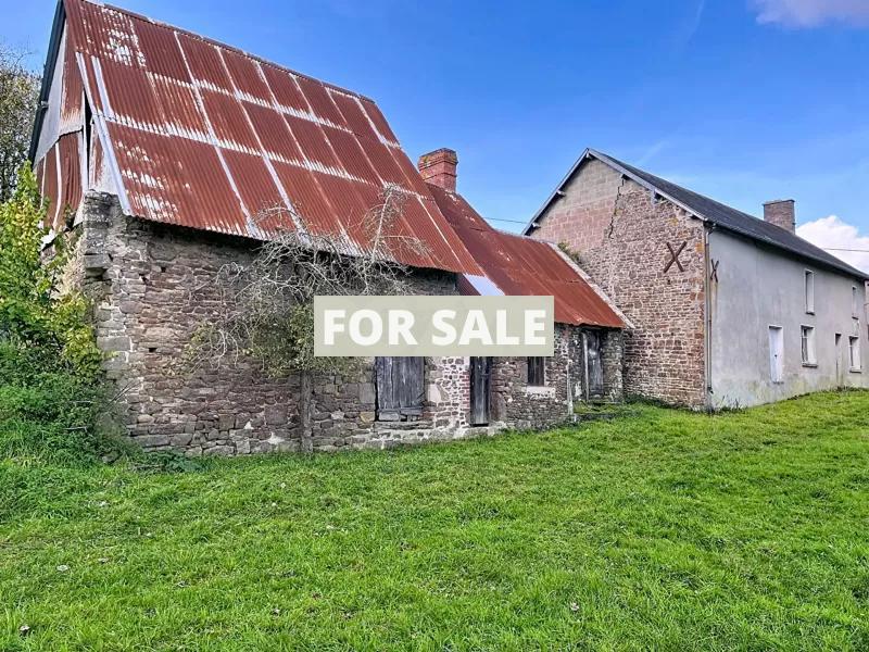 Detached Country House with Outbuilding