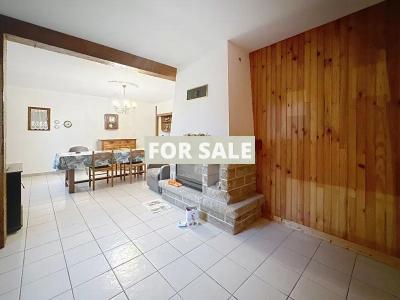 Detached House with Garden by the Coast