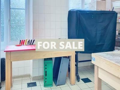 Commercial Premises with Apartment