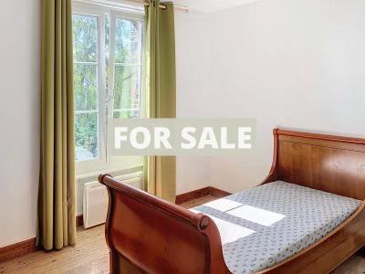 Commercial Premises with Apartment