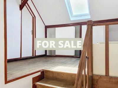 Commercial Premises with Apartment