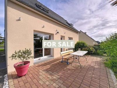 Modern Detached House with Lovely Garden