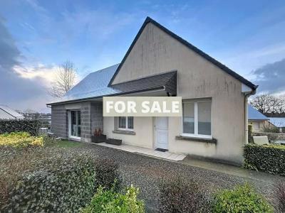 Detached House with Landscaped Garden