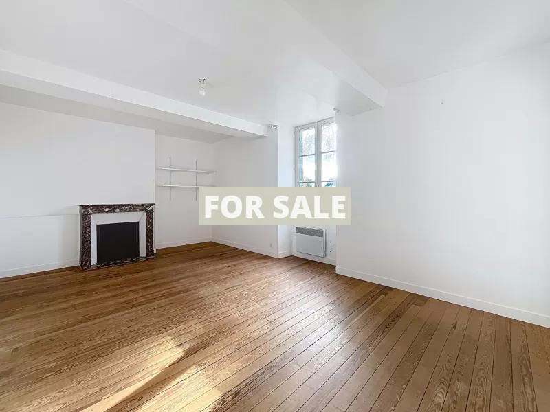 Detached Country House with Open Views