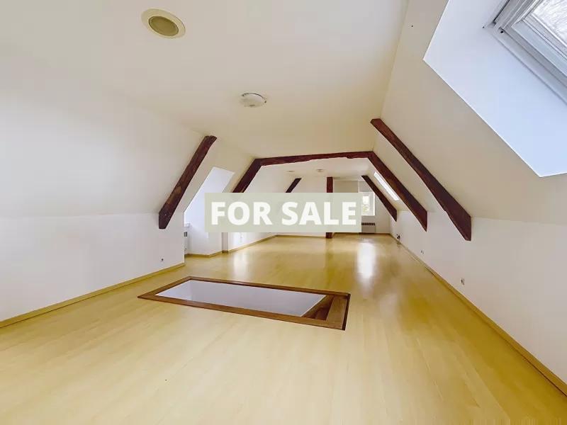 Detached Country House with Open Views