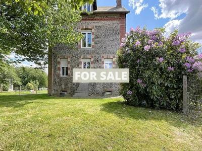 Detached House with Landscaped Garden