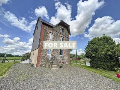 Detached House with Landscaped Garden