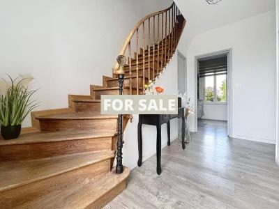 Detached House with Landscaped Garden