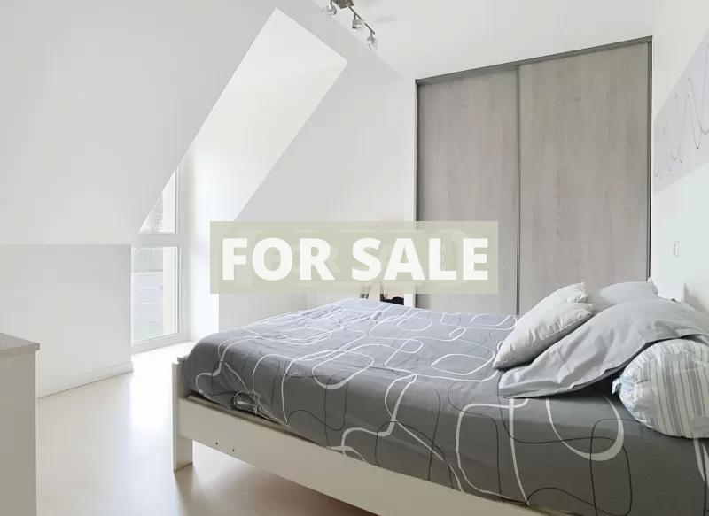 Contemporary Detached House by the Coast