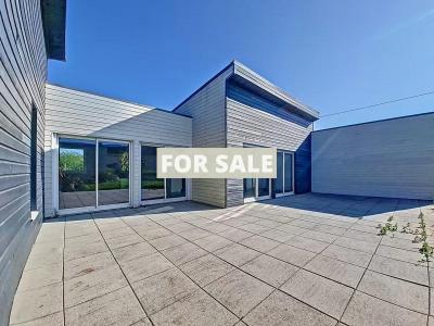 Contemporary Detached House by the Coast