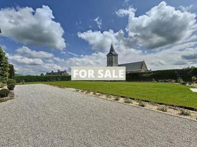 Manor House Style Property with Landscaped Gardens