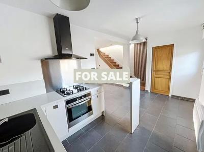 Town House with Neat Garden