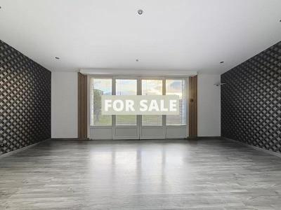 Town House with Neat Garden