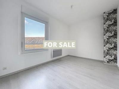 Town House with Neat Garden