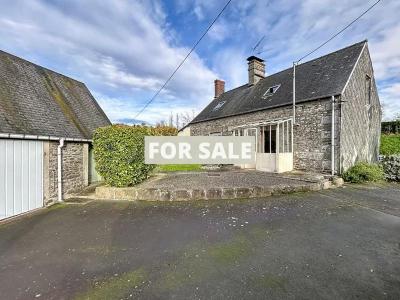 Detached House with Garden in Great Location