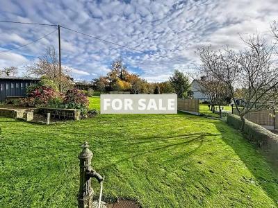 Detached House with Garden in Great Location