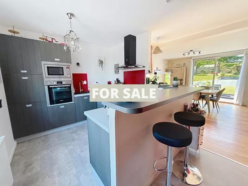 Detached House with Family Garden