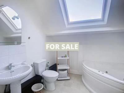 Detached Country House with Open Views