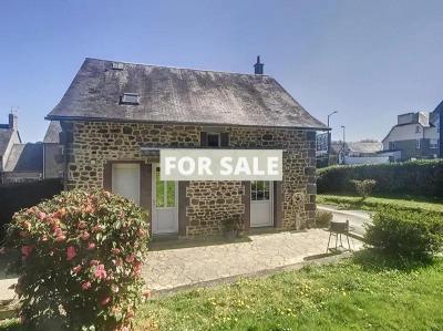 Detached House with Landscaped Garden
