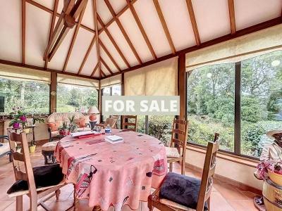 Beautiful Detached House with Bundles of Character