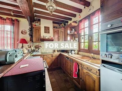 Beautiful Detached House with Bundles of Character