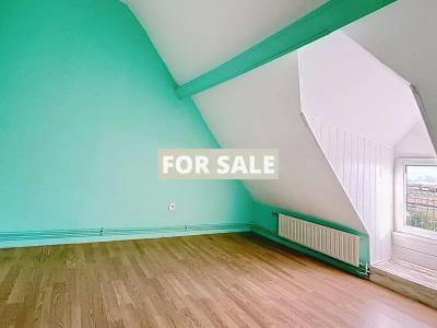 Large House in Great Location with Garden