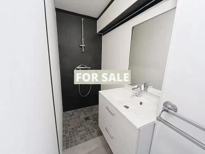 Large House in Great Location with Garden