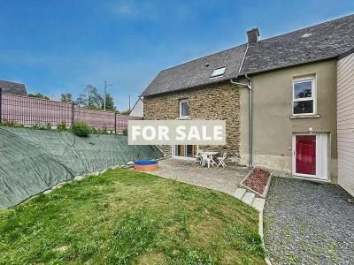 Traditional House with Garden