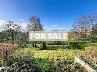 Detached House with Garden and Open Countryside View