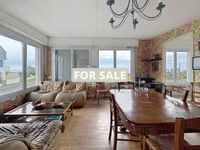 Detached House with Landscaped by the Coast