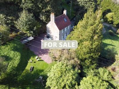 Detached House with Two Acres of Gardens