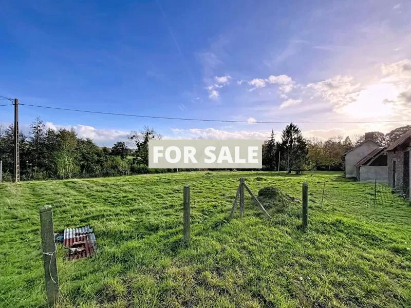 Detached Country House with Outbuilding