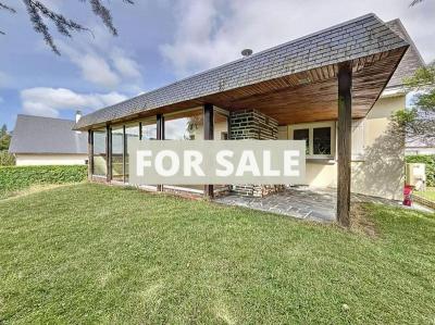 Detached House with Garden