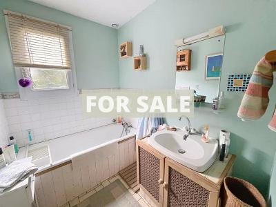 Detached Country House with Landscaped Garden