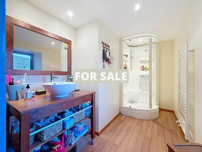 Contemporary Detached House in Coastal Resort