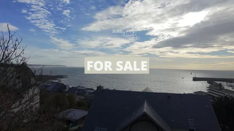 Stunning Villa with Panoramic Sea Views