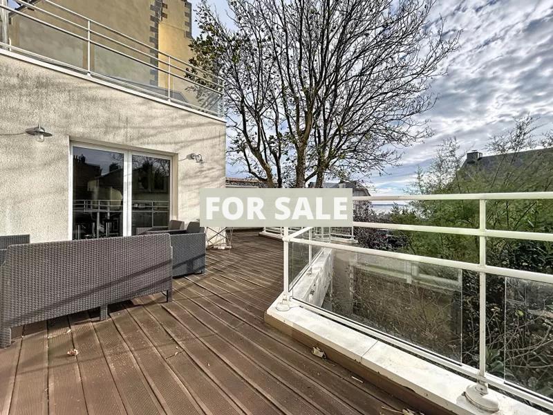 Stunning Villa with Panoramic Sea Views