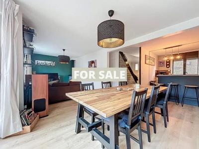 Beautiful House by the Coast with Courtyard Garden