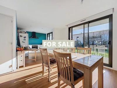 Traditional House with Garden by the Coast