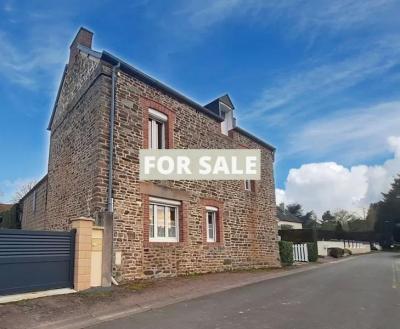 Detached House with Garden