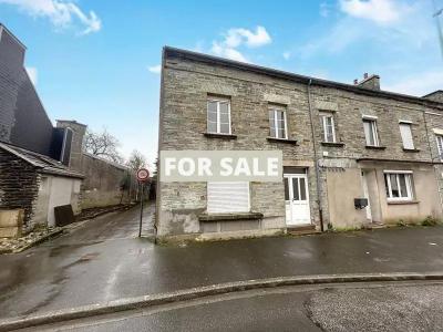 Town House with Nice Garden, Lovely Home