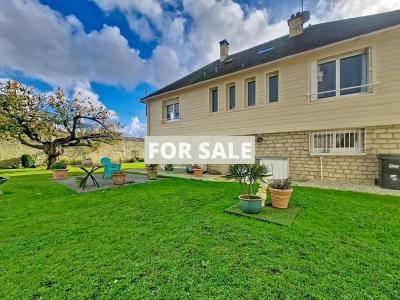 Detached House with Garden by the Coast