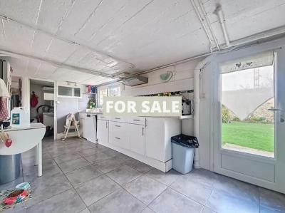 Detached House with Garden by the Coast