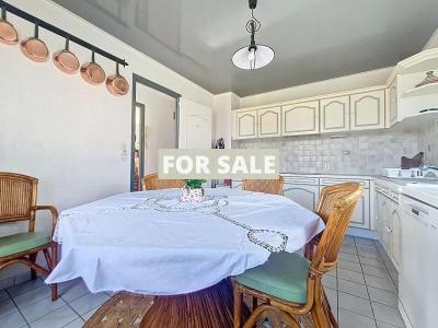 Detached House with Garden by the Coast