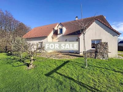 Detached Country House with Outbuilding