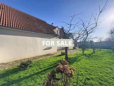 Detached Country House with Outbuilding
