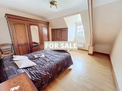 Beautiful Detached House with Landscaped Garden