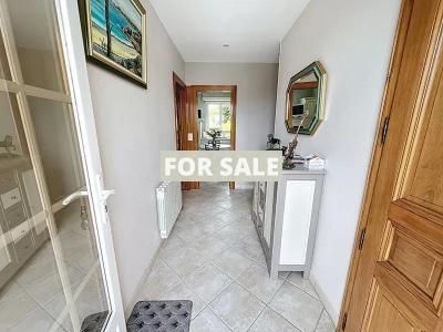 Beautiful Detached House with Landscaped Garden