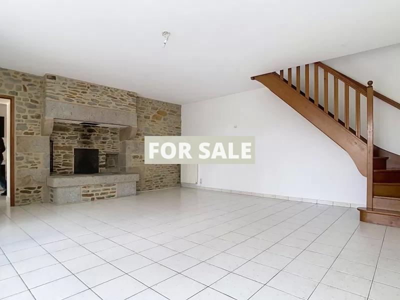 Detached Country House with OutbuildingClose to Mont-St_Michel