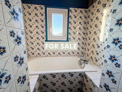 Traditional House with Garden by the Coast